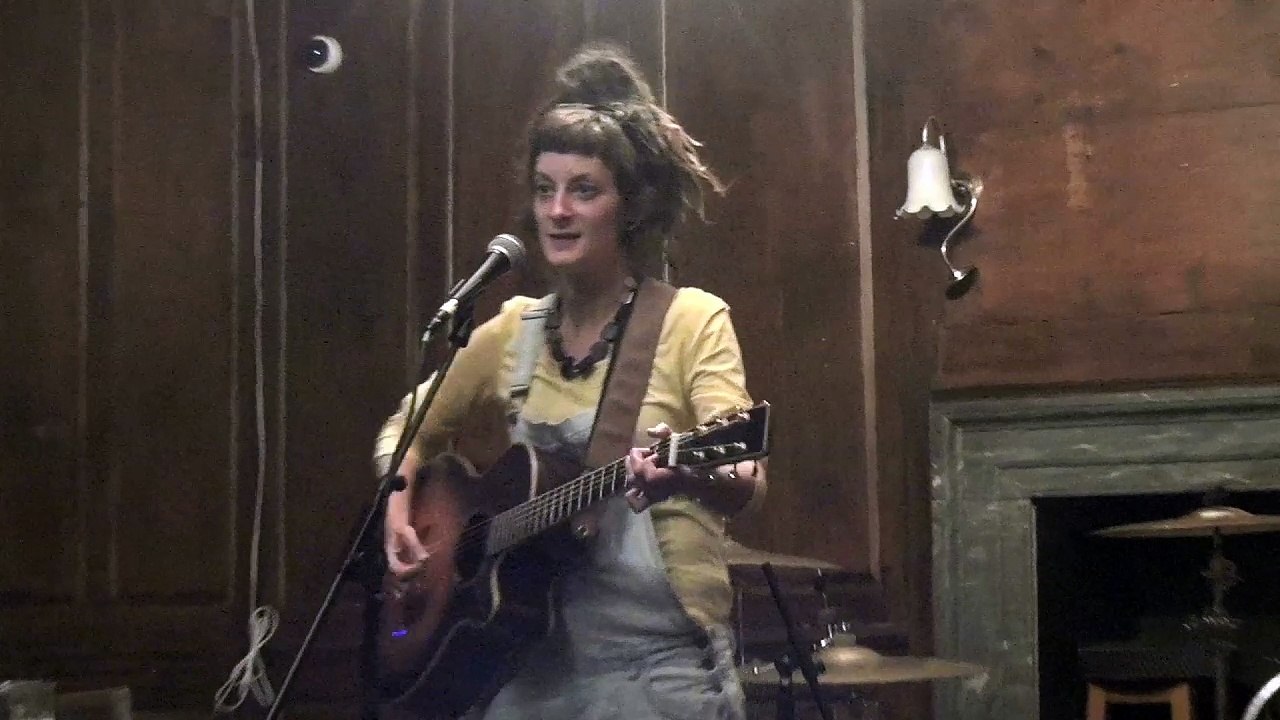 08-10-16 Pirate Nation Radio fundraiser at the Stag & Hounds Maxi Rai