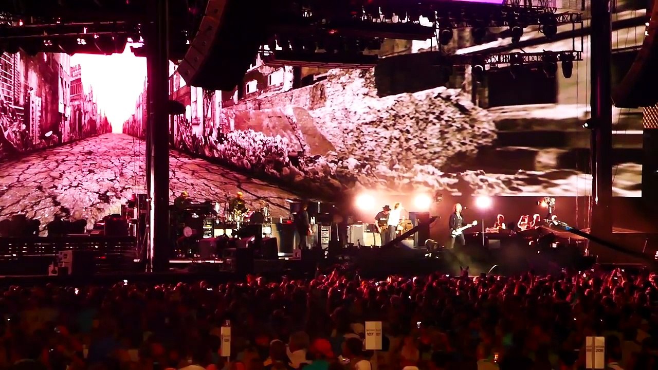 McCartney & Young Why Dont We Do ItIn The Road - 2016.10.08