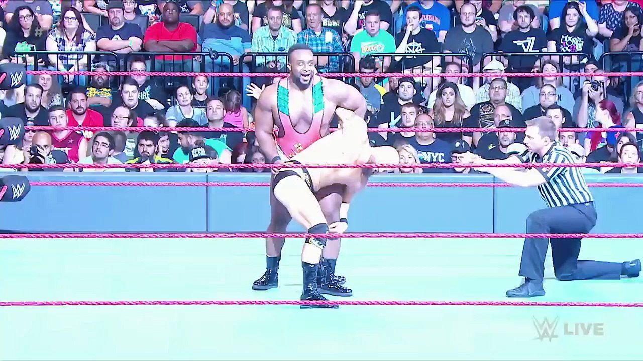 Big E vs. Karl Anderson: Raw, Aug. 22, 2016