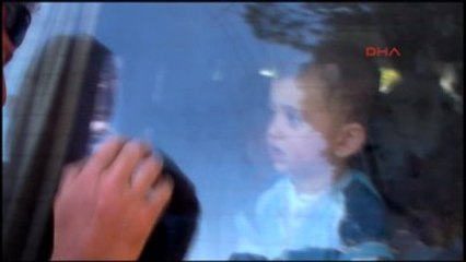 Fethiye Bebeklerini Minibüste Bırakıp Gezmeye Çıktılar