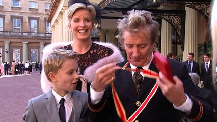 Sir Rod Stewart says his friend Trump isn't "presidential"