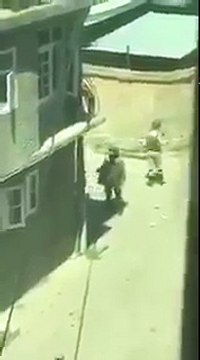 Indian Army Throwing Stones on Kashmiri Houses 2016 (NEW VIDEO)