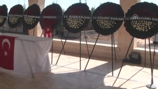 Şemdinli'de Şehit Olan Piyade Er Hasan Aydoğdu'nun Cenaze Namazı (2)