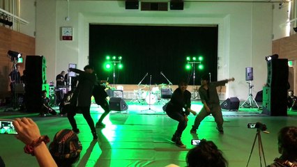 CRUSH CREW.   Jaheim/Ain't Leavin Without You