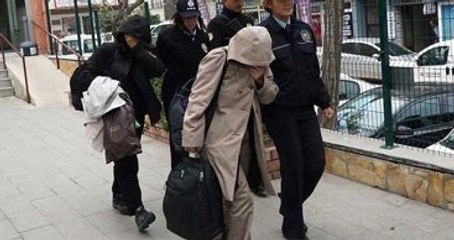 FETÖ'nün 2 'Doktor Ablası' Adliyeye Böyle Getirildi