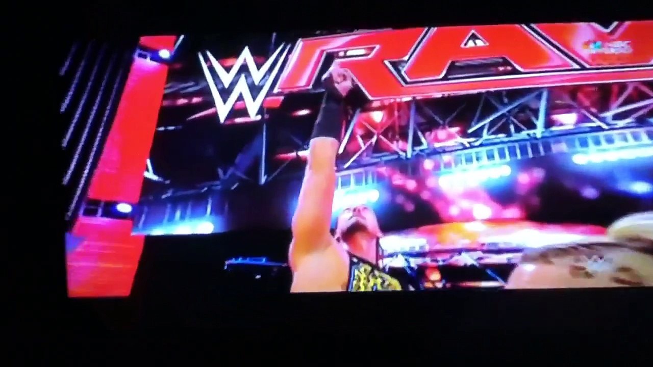 WWE RAW