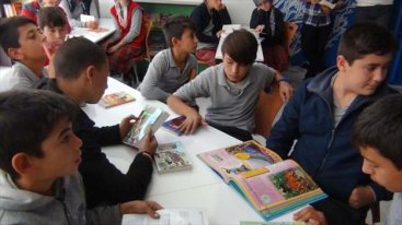 Simav Mapuder'den Yedinci Kütüphane Simav'a