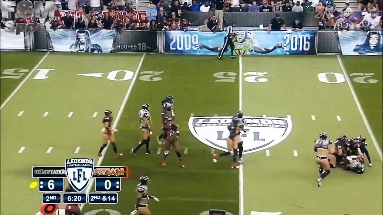 Football Sexiest Moments ● LFL Girls ● Dina Wojowski highlights and Fight