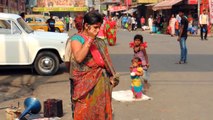 Tightrope act set-up - street performance, Kolkata, India
