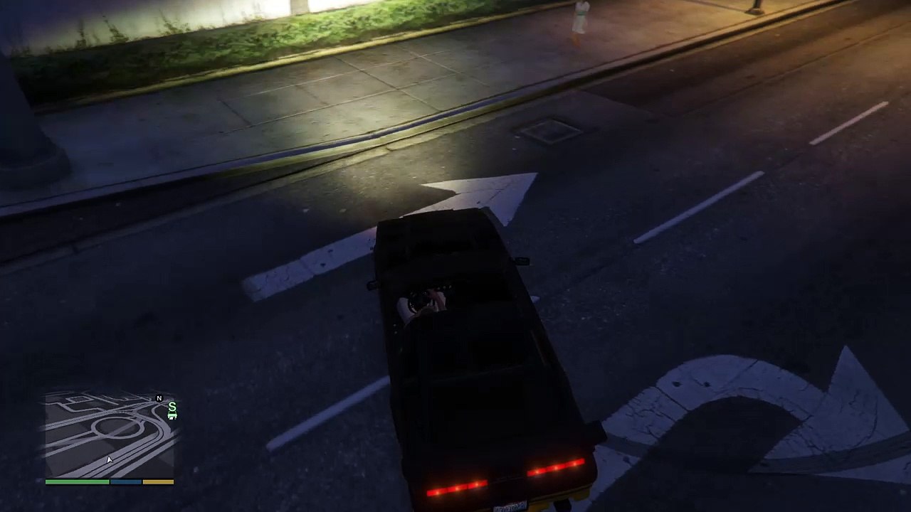 Grand Theft Auto V: Car turn`s into airplain! lol