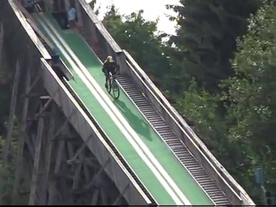 Oberhof Bikefliegen 2007 bicycle vs ski-jumping hill ! excesses ! stunt crazy