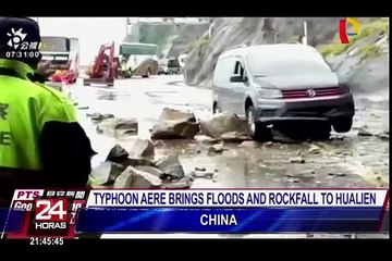 Islandia: registran momento en que rayo impacta contra avión