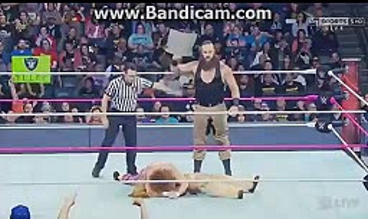 Braun Strowman vs. Steven and Clay Splash WWE RAW 10/10/16