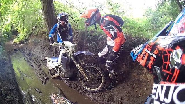 Enduro DT 200R - Bob, Bob, Bweuh... #04