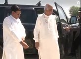 Khursheed Shah angry at engineer during road inspection