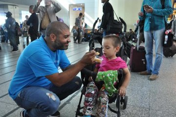 Turistlere Aşure Dağıtıldı