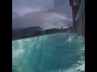 La piscine de cet hôtel est juste totalement démente !!