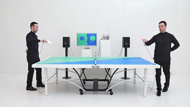 Jouer au ping-pong en respectant la rythmique d'une musique