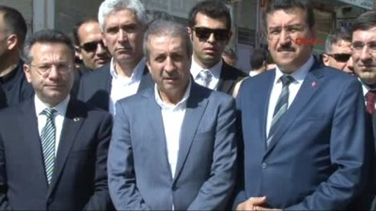 Diyarbakır AKP Genel Başkan Yardımcısı Mehdi Ek...