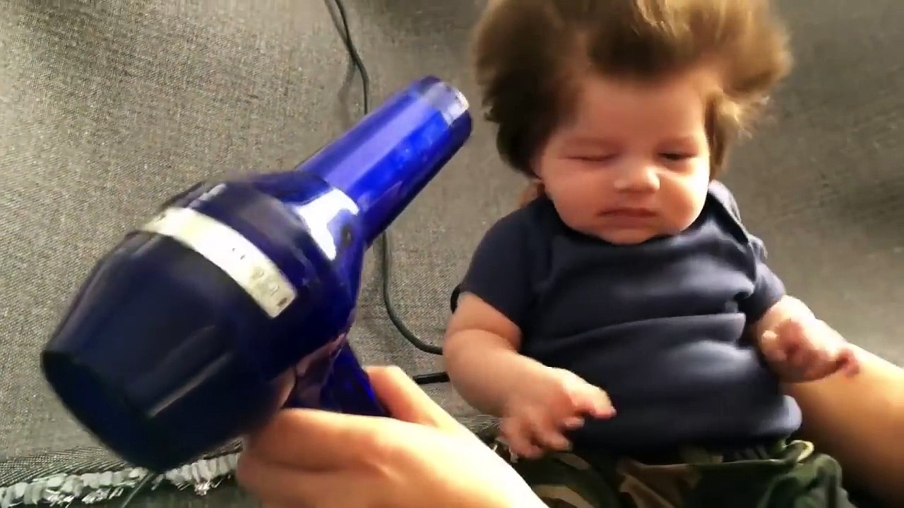 Un Bebe Super Chevelu Video Dailymotion