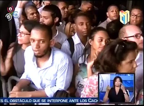 “Mujica Debería estar con el pueblo no con políticos corruptos” Dijeron los Admiradores de Pepe Fuera de la UNPHU