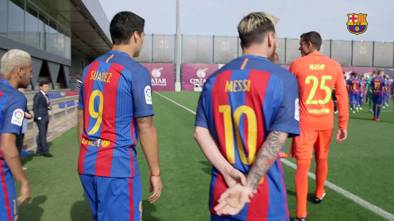 Fc Barcelone : joueurs et joueuses catalans sur la photo officielle