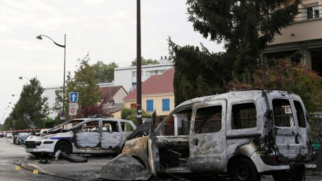 Zones sensibles : Valls annonce de nouvelles mesures