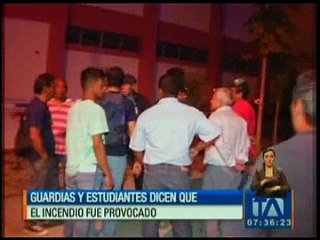 Incendio consumió oficinas de la Universidad de Guayaquil