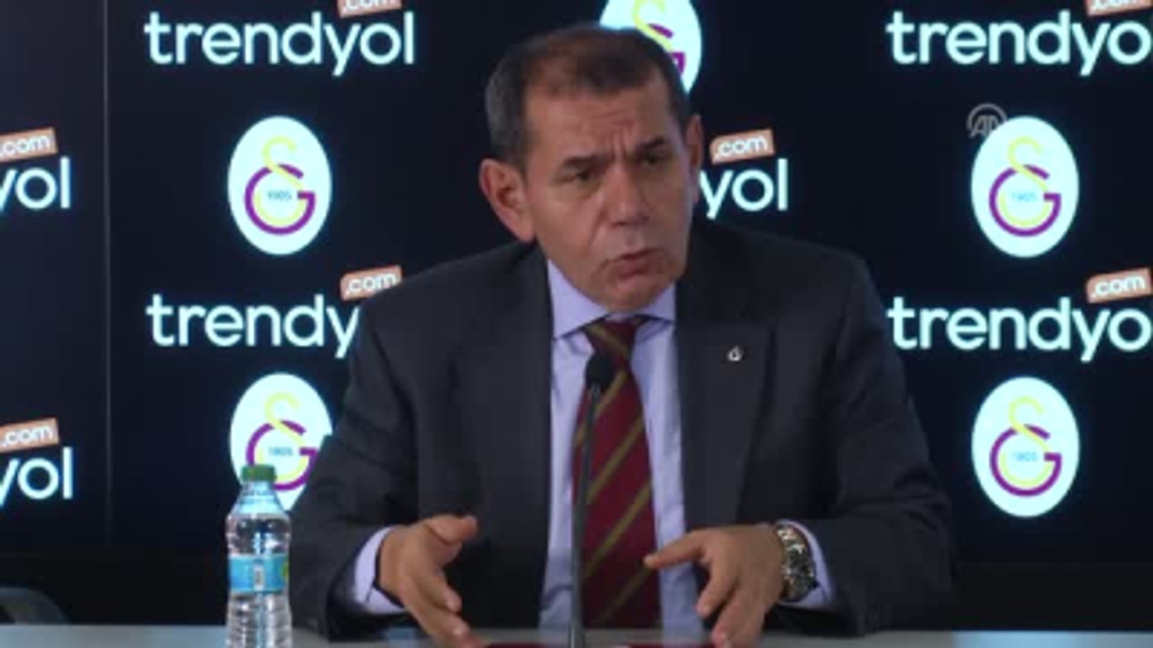 Galatasaray Kulübü Başkanı Özbek, Gazetecilerin Sorularını Yanıtladı (3)
