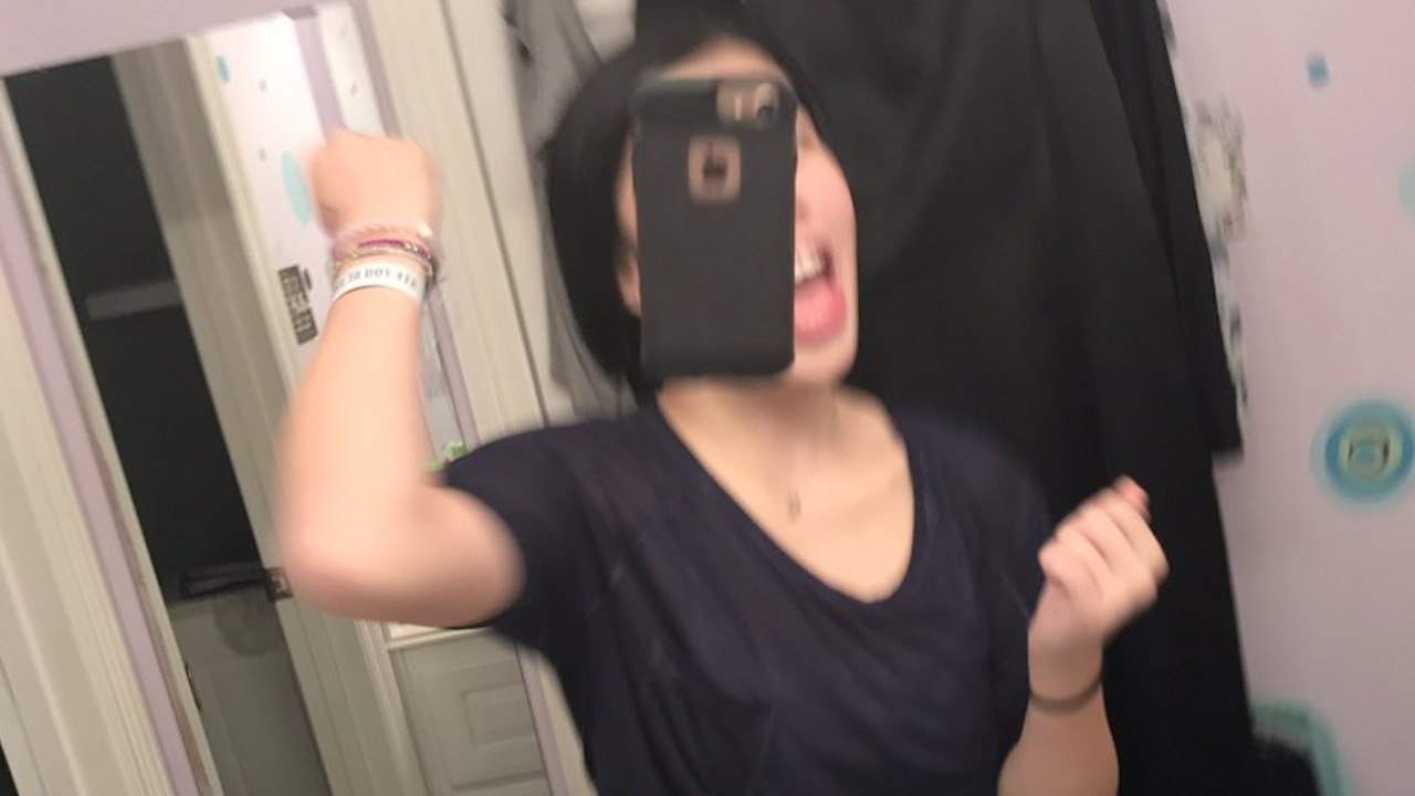 People Throw Their Phones For Hands-Free Selfies