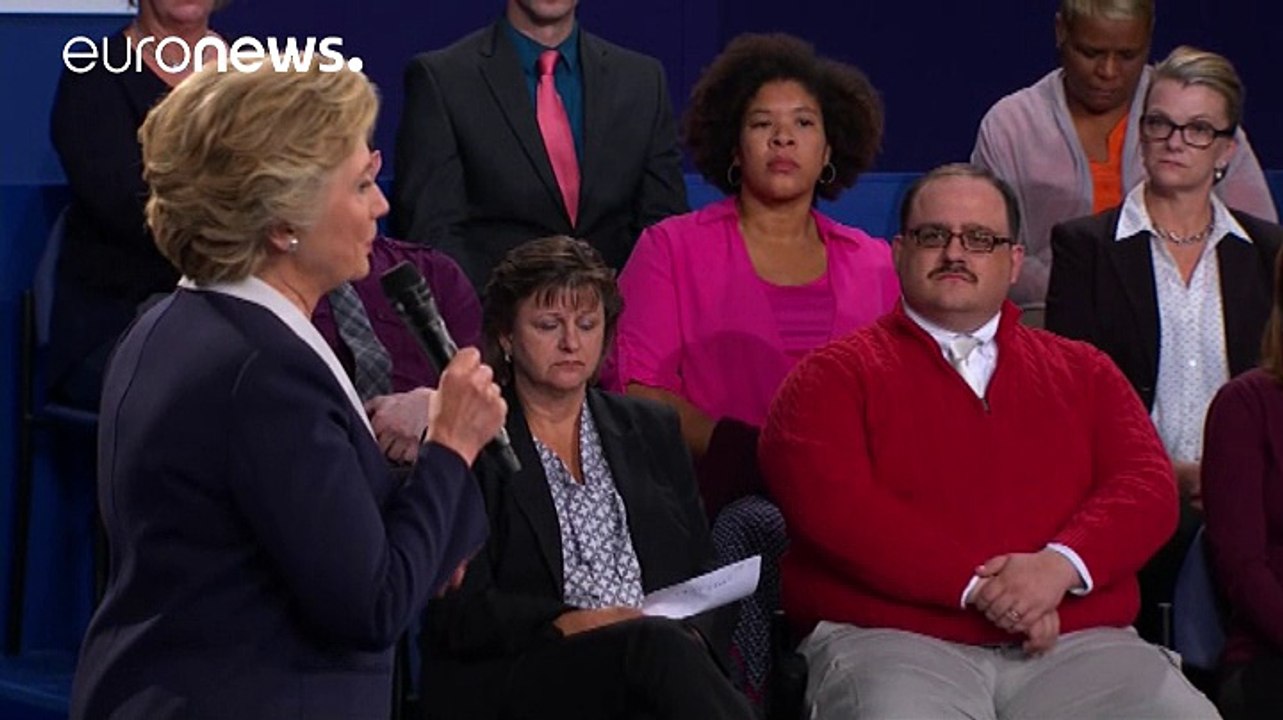 Umfragen: Clinton profitiert von Republikaner-Streit um Trump