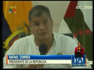 Correa habla de Ley de medicina prepagada
