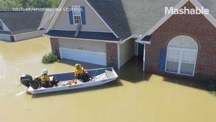 Tải video: Veteran caught in extreme flooding saved thanks to drone