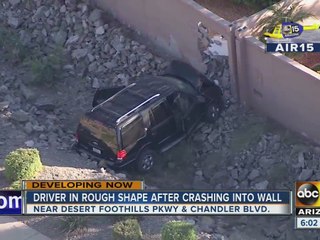 Driver killed after crashing into wall in Ahwatukee