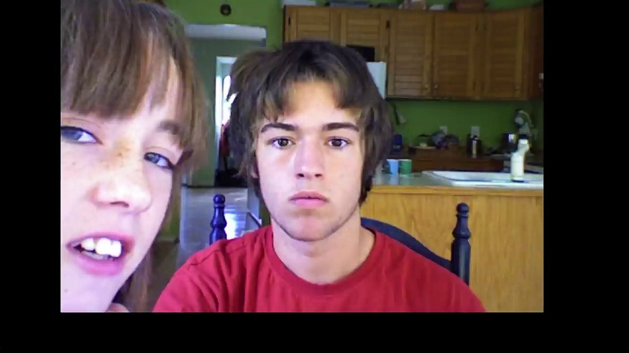 I've taken a selfie everyday since I was 12 years old. 35 hours and 2500+ photos later, my selfie everyday project has b