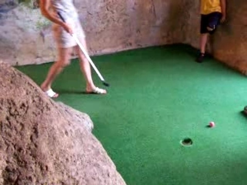 Christina cave golf