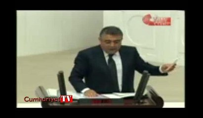 CHP'li Sezgin Tanrıkulu konuştu, AKP'liler Meclis'i terk etti