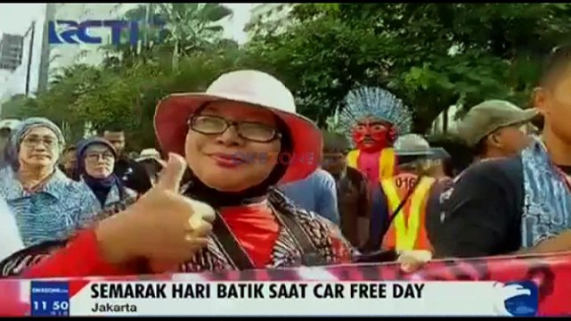 Semarak Hari Batik Nasional saat Car Free Day