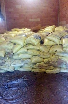 Diyarbakır Sur'da 20 Ton Amonyum Nitrat ve Çalıntı Araç Ele Geçirildi