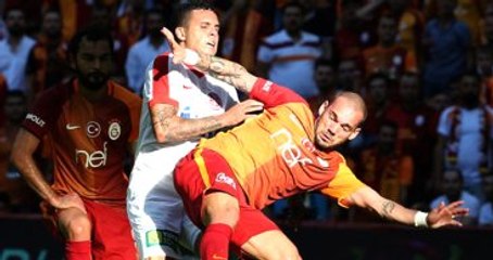 Sneijder ve Sigthorsson Gençlerbirliği Maçında Yok