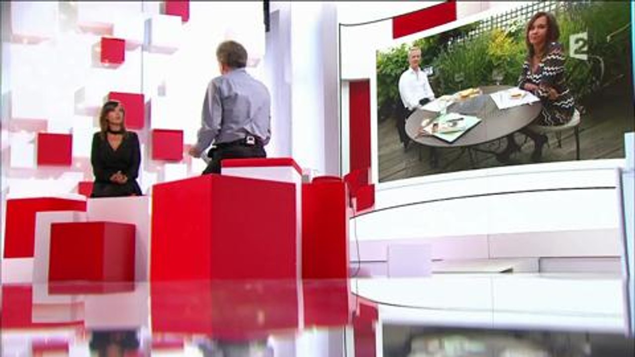 Karine Le Marchand raconte son "concours de blagues grivoises" avec... Bruno Le Maire !