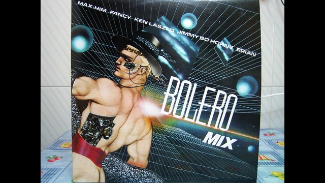 BOLERO MIX ,1986,Raul Orellana
