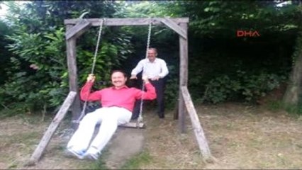 Sakarya Fetö'den Açığa Alınan Müdürü Araştıran Müfettişi Bu Fotoğrafı Yaktı