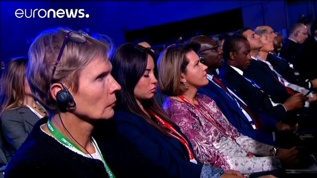 Путин обвинил Париж и Вашингтон в раскручивании антироссийской истерики