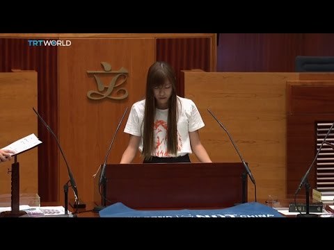 Hong Kong Democracy: Umbrella Movement leaders sworn in as lawmakers