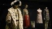 Cinco siglos de moda femenina plantean qué es "vulgar" en Londres