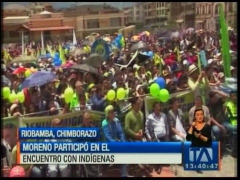 Lenin Moreno mantiene encuentro con indígenas