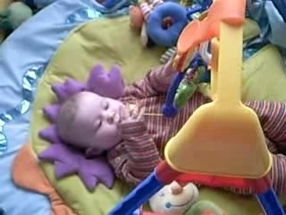 Joujou dans parc 15-08-07