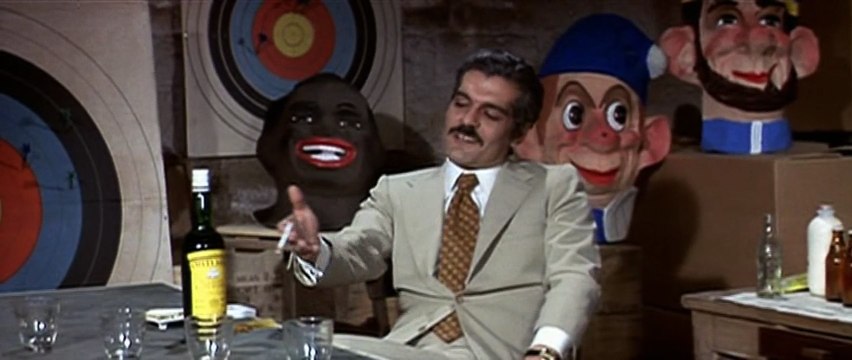 Omar Sharif - Henri Verneuil: Le casse (France, 1971) [Scene]