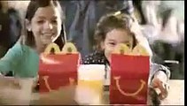 Comercial McDonalds latino la Cajita Feliz con nuevo menu para tus hijos.